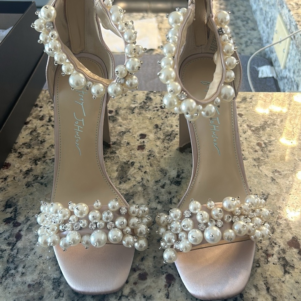 Beaty Johnson heels never worn!